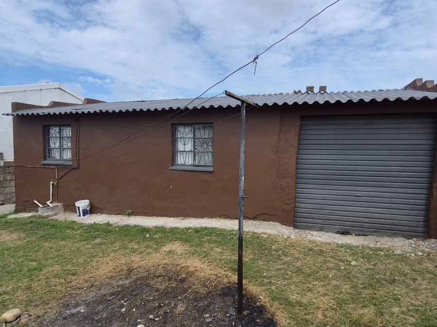 2 Bedroom Property for Sale in Kwazakhele Eastern Cape